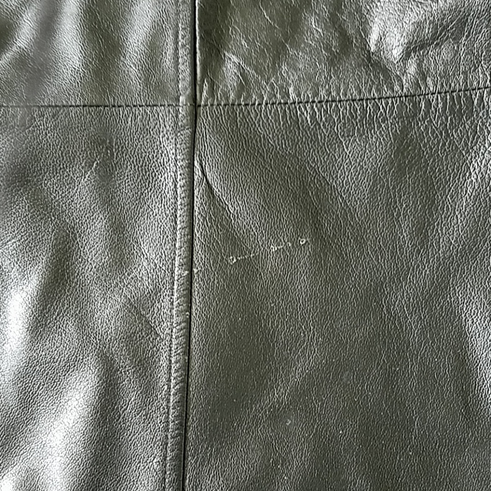 Leather jacket - Picture 3 of 4